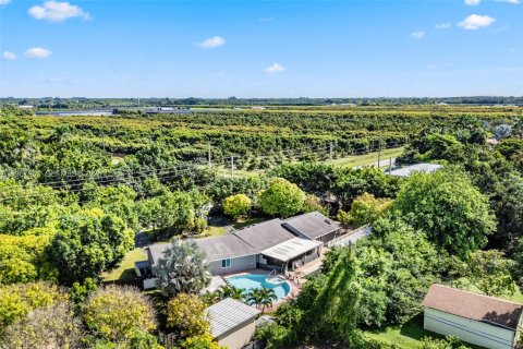 Casa en venta en Homestead, Florida, 5 dormitorios, 163.6 m2 № 2029204 - foto 29