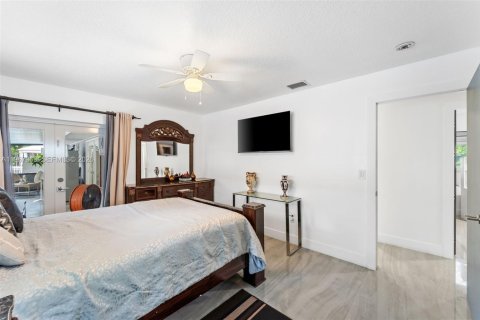 Casa en venta en Homestead, Florida, 5 dormitorios, 163.6 m2 № 2029204 - foto 16