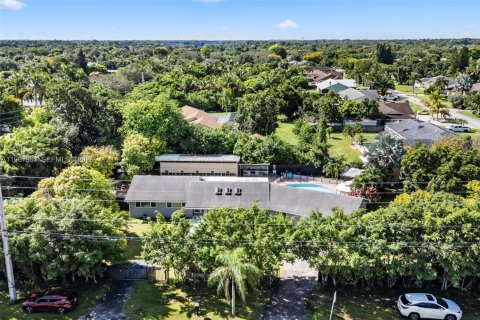 Casa en venta en Homestead, Florida, 5 dormitorios, 163.6 m2 № 2029204 - foto 27