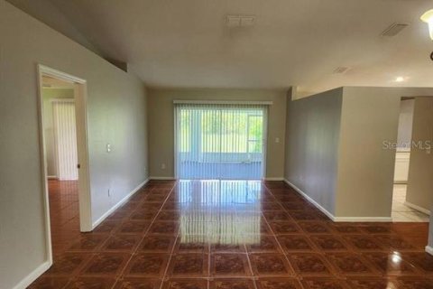Casa en alquiler en Kissimmee, Florida, 4 dormitorios, 164.53 m2 № 1852556 - foto 18