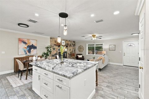 Villa ou maison à vendre à Brooksville, Floride: 5 chambres, 197.7 m2 № 2427434 - photo 6