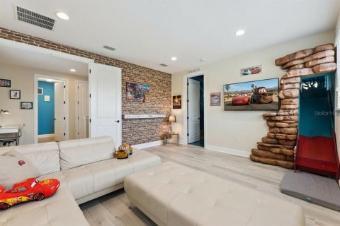 Villa ou maison à vendre à Kissimmee, Floride: 6 chambres, 308.16 m2 № 2399405 - photo 15