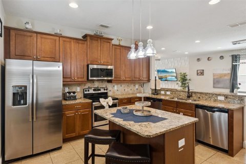 Villa ou maison à vendre à Kissimmee, Floride: 6 chambres, 308.16 m2 № 2399405 - photo 6