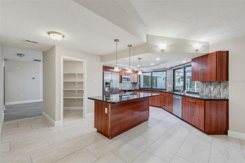 Casa en venta en Spring Hill, Florida, 3 dormitorios, 202.43 m2 № 2345428 - foto 20