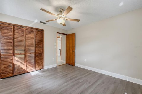 Casa en venta en Spring Hill, Florida, 3 dormitorios, 202.43 m2 № 2345428 - foto 30