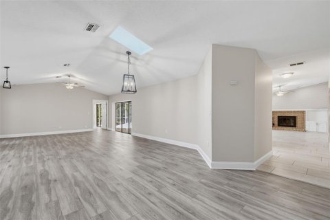 Casa en venta en Spring Hill, Florida, 3 dormitorios, 202.43 m2 № 2345428 - foto 13