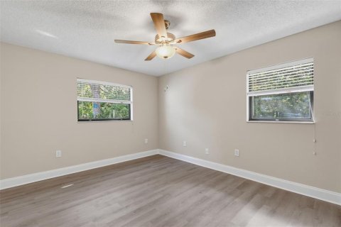 Casa en venta en Spring Hill, Florida, 3 dormitorios, 202.43 m2 № 2345428 - foto 28
