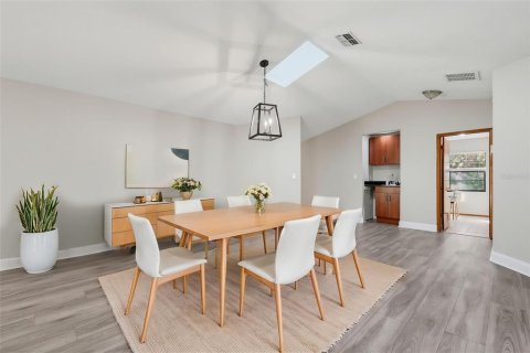 Casa en venta en Spring Hill, Florida, 3 dormitorios, 202.43 m2 № 2345428 - foto 10
