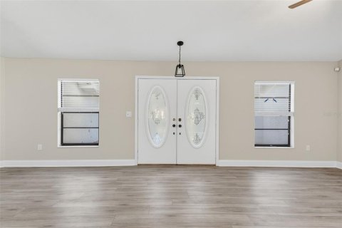 Casa en venta en Spring Hill, Florida, 3 dormitorios, 202.43 m2 № 2345428 - foto 7