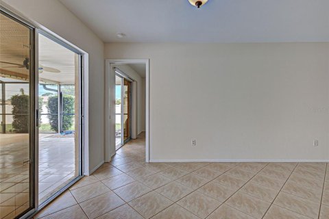 House in Venice, Florida 2 bedrooms, 119.66 sq.m. № 2217377 - photo 19