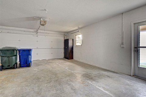 House in Venice, Florida 2 bedrooms, 119.66 sq.m. № 2217377 - photo 24