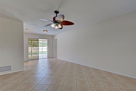 House in Venice, Florida 2 bedrooms, 119.66 sq.m. № 2217377 - photo 14
