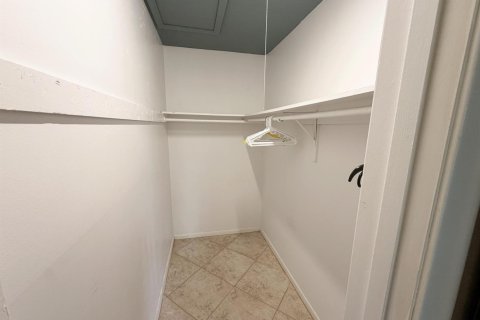 Снять в аренду кондоминиум в Уэст-Палм-Бич, Флорида 3 комнаты, 79.71м2, № 2241740 - фото 9