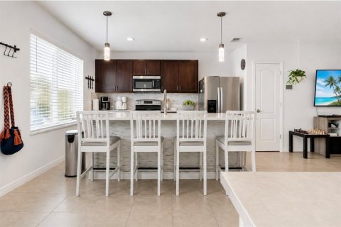 Adosado en venta en Kissimmee, Florida, 3 dormitorios, 150.87 m2 № 2214078 - foto 2