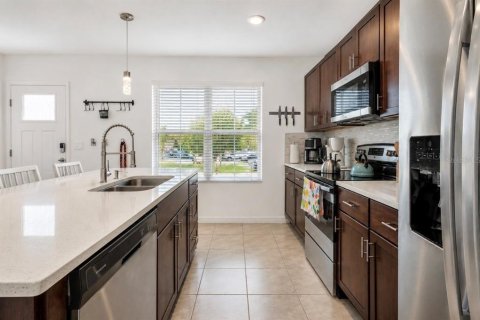 Adosado en venta en Kissimmee, Florida, 3 dormitorios, 150.87 m2 № 2214078 - foto 4