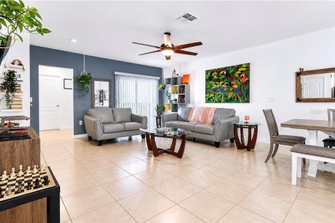 Adosado en venta en Kissimmee, Florida, 3 dormitorios, 150.87 m2 № 2214078 - foto 8