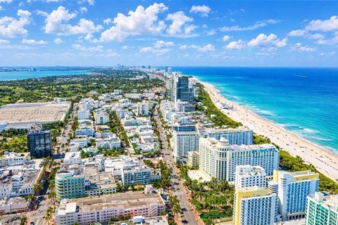 Снять в аренду кондоминиум в Майами-Бич, Флорида 1 спальня, 127.28м2, № 2033100 - фото 18