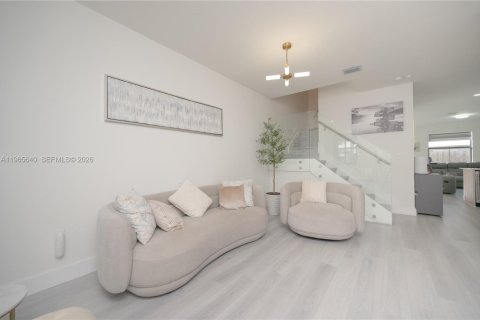 Adosado en venta en Homestead, Florida, 4 dormitorios, 169.73 m2 № 2027269 - foto 3