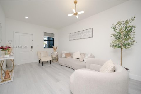 Adosado en venta en Homestead, Florida, 4 dormitorios, 169.73 m2 № 2027269 - foto 4