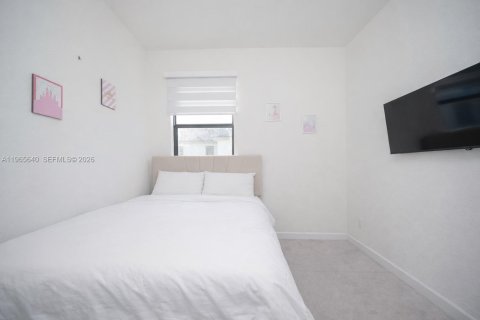 Adosado en venta en Homestead, Florida, 4 dormitorios, 169.73 m2 № 2027269 - foto 9