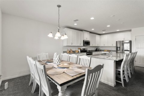 House in Groveland, Florida 4 bedrooms, 194.35 sq.m. № 1574438 - photo 8