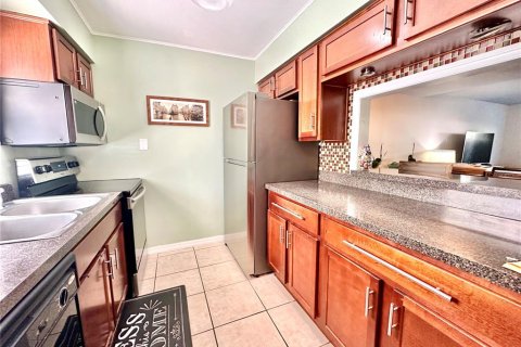 Adosado en alquiler en Orlando, Florida, 2 dormitorios, 101.08 m2 № 1886481 - foto 3
