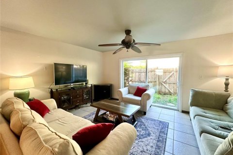 Adosado en alquiler en Orlando, Florida, 2 dormitorios, 101.08 m2 № 1886481 - foto 2