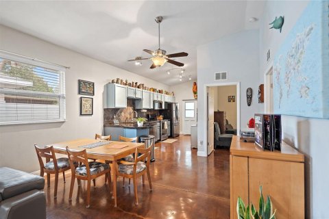 Casa en venta en Saint Petersburg, Florida, 3 dormitorios, 114.55 m2 № 1903163 - foto 7