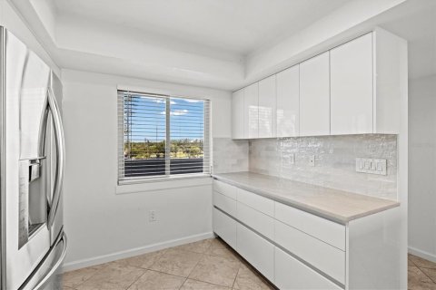 Copropriété à louer à Bradenton, Floride: 3 chambres, 184.69 m2 № 2157643 - photo 6