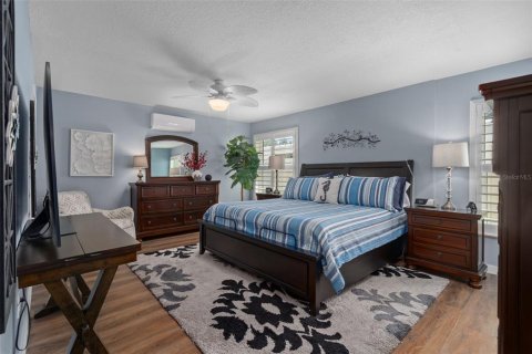 Casa en venta en New Port Richey, Florida, 2 dormitorios, 126.44 m2 № 2387360 - foto 24