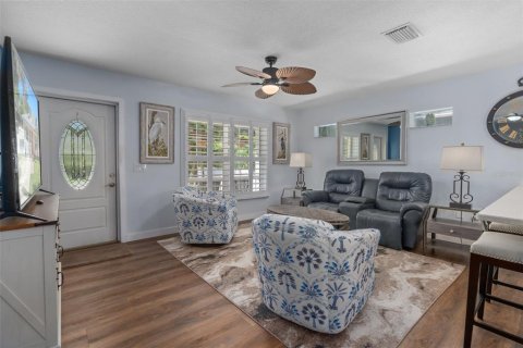 Casa en venta en New Port Richey, Florida, 2 dormitorios, 126.44 m2 № 2387360 - foto 9