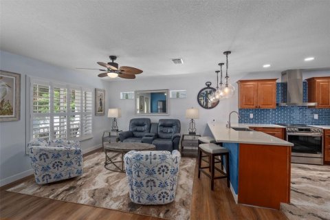 Casa en venta en New Port Richey, Florida, 2 dormitorios, 126.44 m2 № 2387360 - foto 11