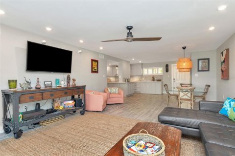 Copropriété à vendre à Dunedin, Floride: 2 chambres, 126.35 m2 № 2206026 - photo 3