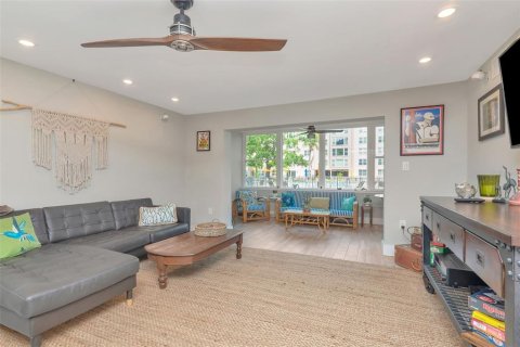 Copropriété à vendre à Dunedin, Floride: 2 chambres, 126.35 m2 № 2206026 - photo 2