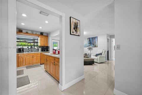 Купить виллу или дом в Майами, Флорида 6 спален, 176.7м2, № 2039435 - фото 10