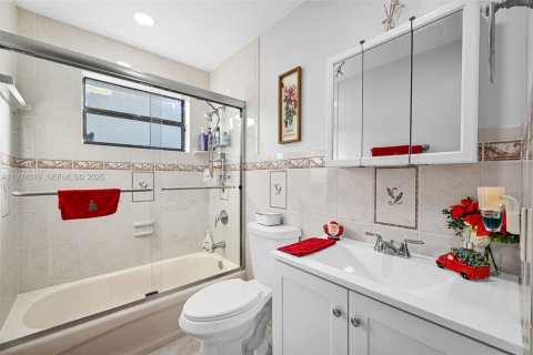 Купить виллу или дом в Майами, Флорида 6 спален, 176.7м2, № 2039435 - фото 18