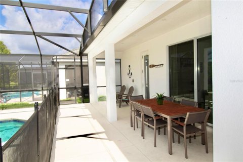 Villa ou maison à vendre à Kissimmee, Floride: 6 chambres, 284.93 m2 № 1662595 - photo 23
