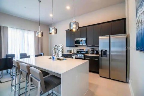 Condominio en alquiler en Kissimmee, Florida, 5 dormitorios, 244.33 m2 № 2102861 - foto 10