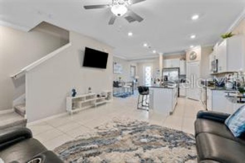 Adosado en alquiler en Wesley Chapel, Florida, 3 dormitorios, 148.36 m2 № 2150846 - foto 3