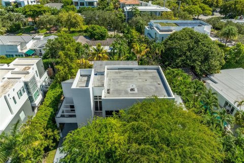 Снять в аренду виллу или дом в Ки-Бискейн, Флорида 5 спален, 205.87м2, № 1955217 - фото 24