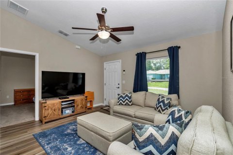 House in Ocala, Florida 3 bedrooms, 95.88 sq.m. № 1882928 - photo 5