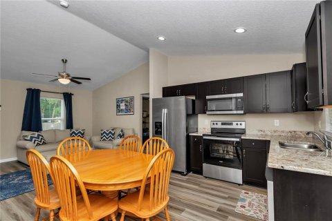House in Ocala, Florida 3 bedrooms, 95.88 sq.m. № 1882928 - photo 10