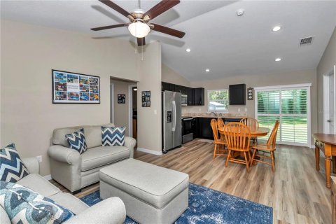 House in Ocala, Florida 3 bedrooms, 95.88 sq.m. № 1882928 - photo 6