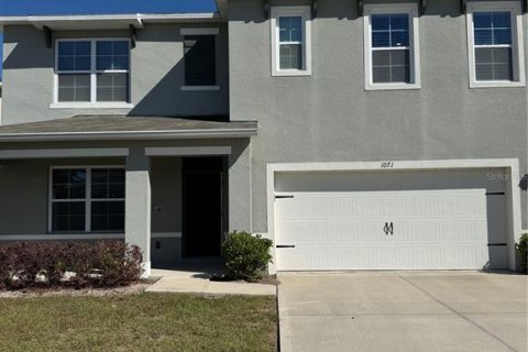 Casa en alquiler en Davenport, Florida, 5 dormitorios, 242.66 m2 № 1647603 - foto 1