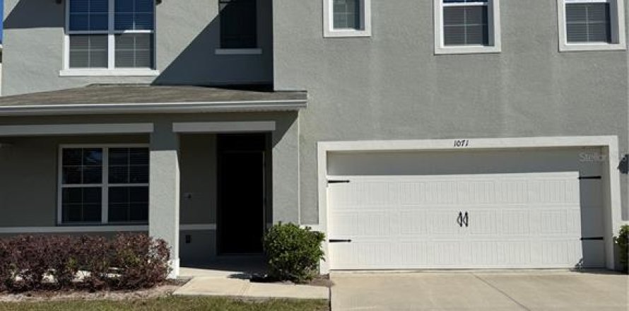 Casa en Davenport, Florida 5 dormitorios, 242.66 m2 № 1647603