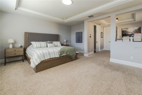 House in Orlando, Florida 4 bedrooms, 386.57 sq.m. № 2391035 - photo 25