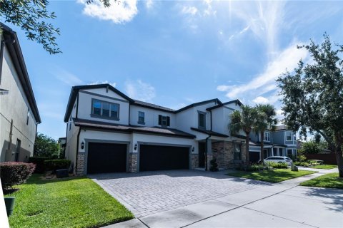 House in Orlando, Florida 4 bedrooms, 386.57 sq.m. № 2391035 - photo 10