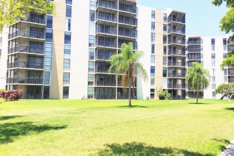 Copropriété à louer à Aventura, Floride: 2 chambres, 92.34 m2 № 1966665 - photo 30