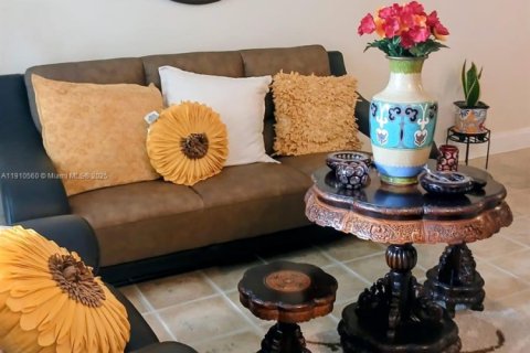 Copropriété à louer à Aventura, Floride: 2 chambres, 92.34 m2 № 1966665 - photo 2