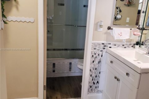 Copropriété à louer à Aventura, Floride: 2 chambres, 92.34 m2 № 1966665 - photo 12